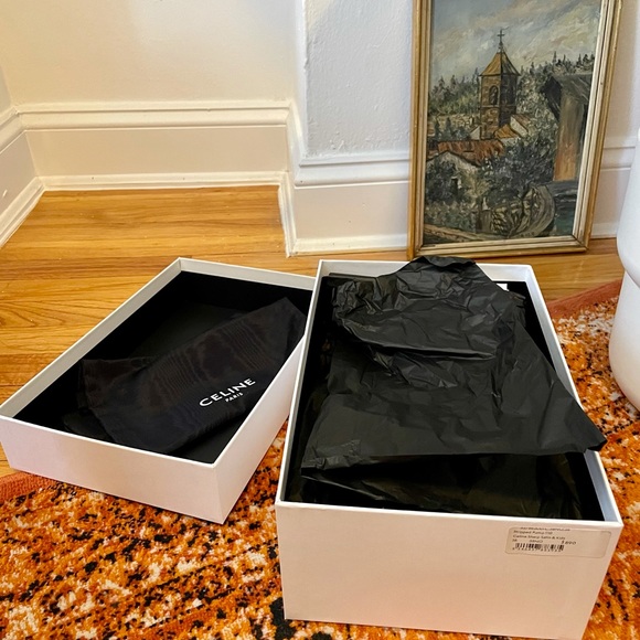 BRAND NEW CELINE/NEVER WORN striped heel. - Picture 5 of 8